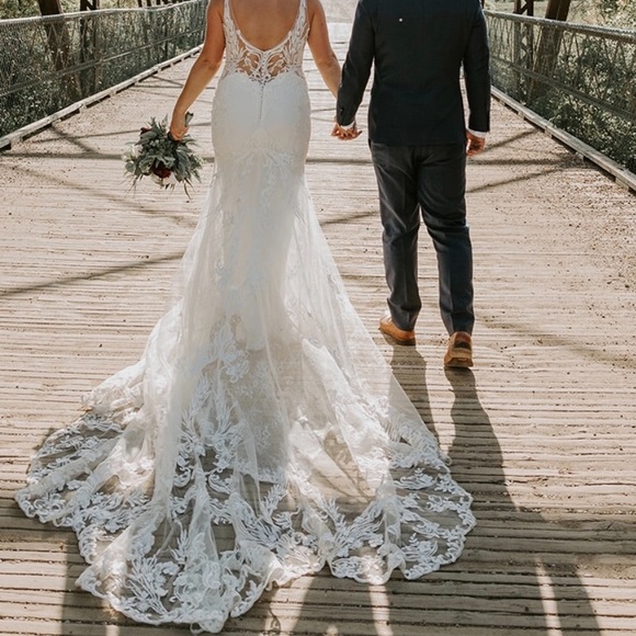 Size 14 Elysee Francoise Wedding Gown - Picture 1 of 10